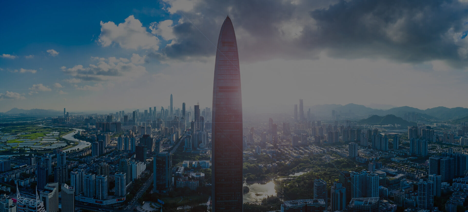 用智能科技，助力用戶產(chǎn)業(yè)升級(jí)